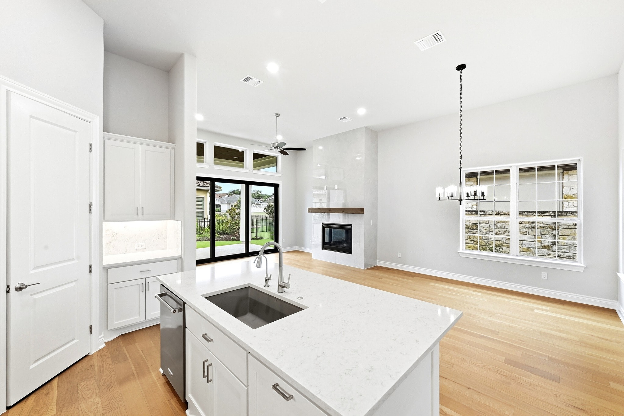 205 Indigo Lane — photo 15