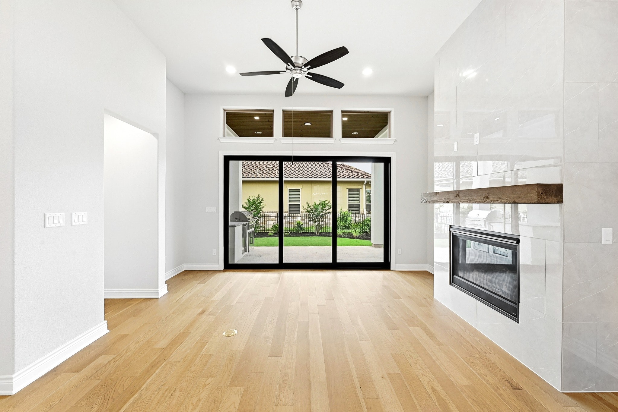 205 Indigo Lane — photo 8