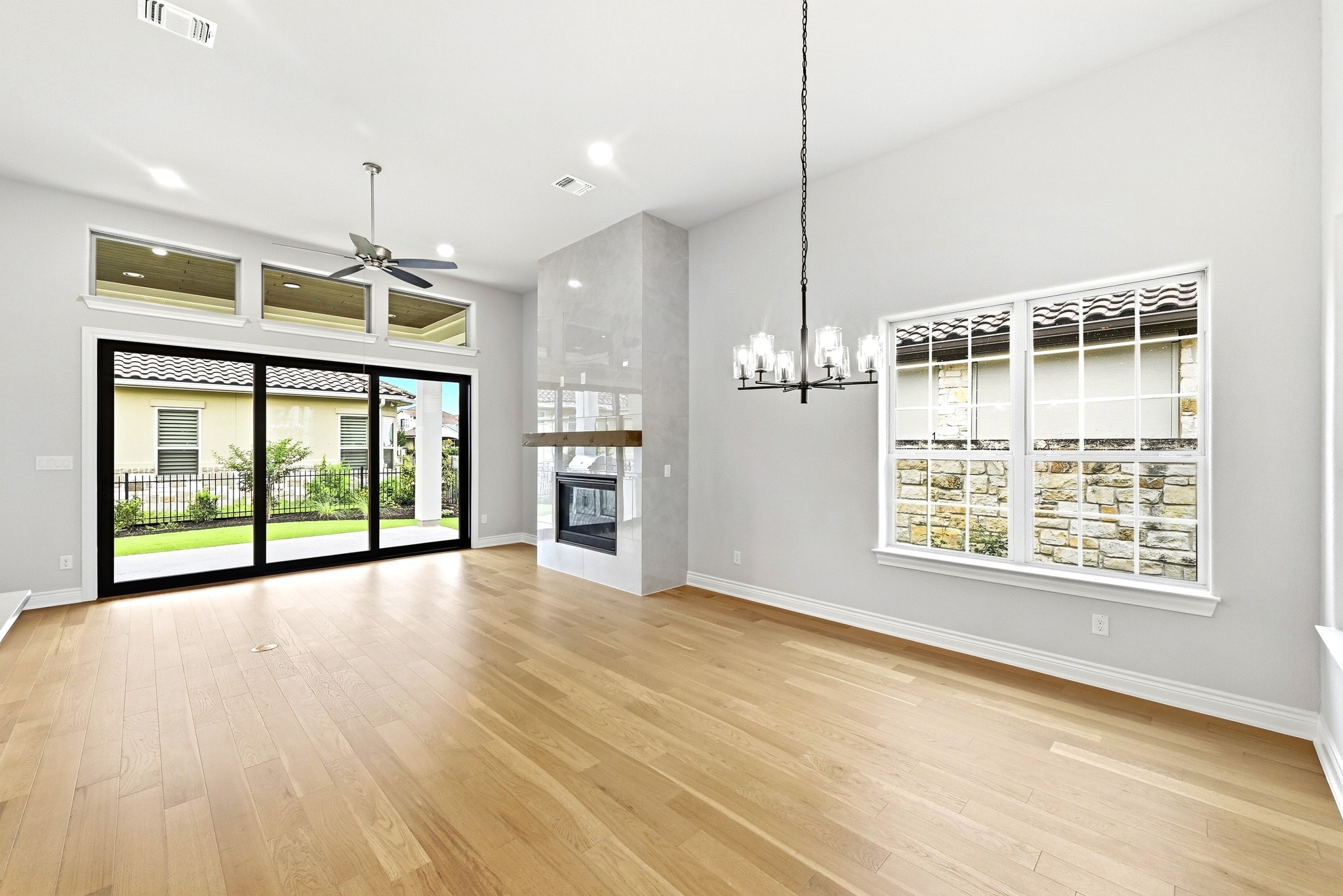 205 Indigo Lane — photo 9